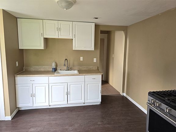 4th image of 1051-1053 W 9th St