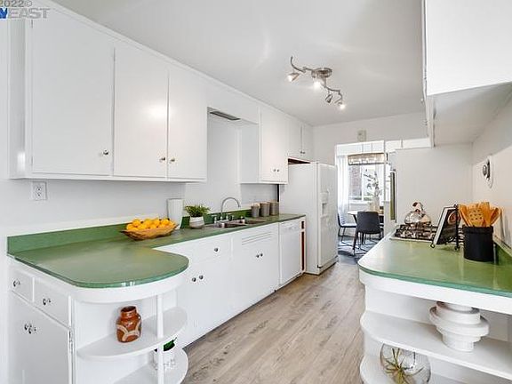 3rd image of 21905 Betlen Way