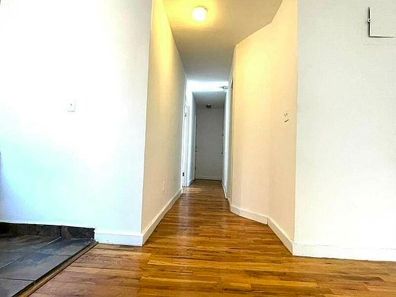 2nd image of 171 W 83rd St APT 5B