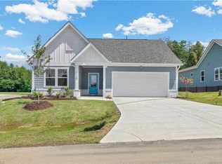 9109 Stoney River Ln, Kernersville, NC 27284