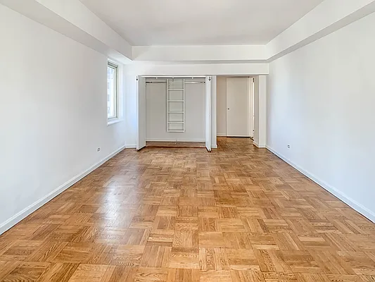 Rented by Brown Harris Stevens | media 20