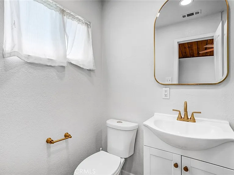230 N Calvados Ave — Photo 22