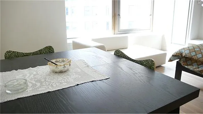 Rented by R New York | media 16