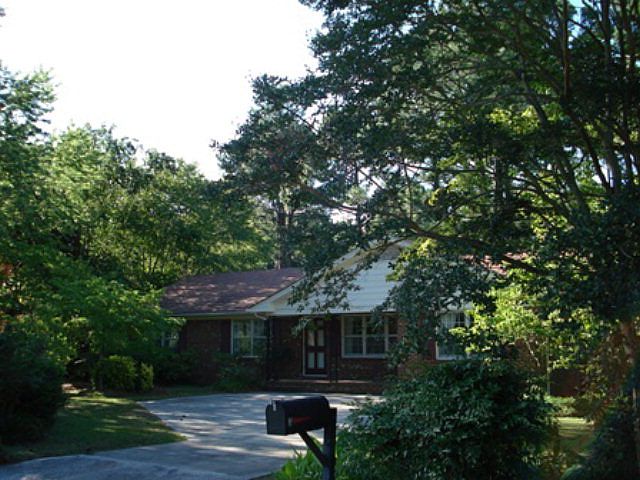 2nd image of 1106 Riviera Dr NW