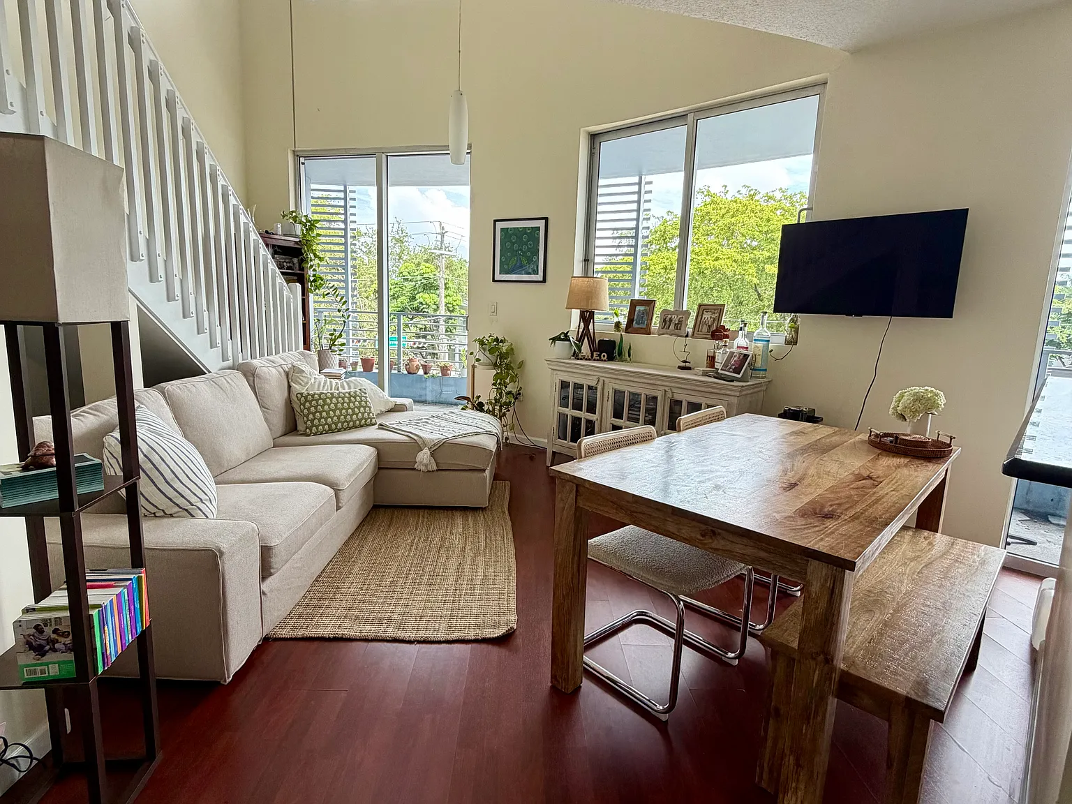 2 bed, 2.5 bath, 1053 sqft, $5,899 — Photo 1