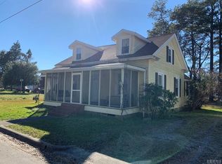 405 N Light St, Columbia, NC 27925