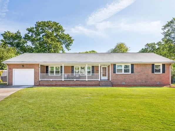 424 Anchorage Ct, Hampton, VA 23666