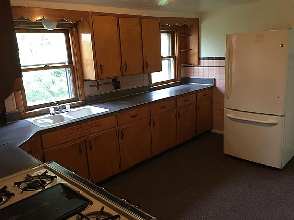 5th image of 741 Longacre Dr APT 3