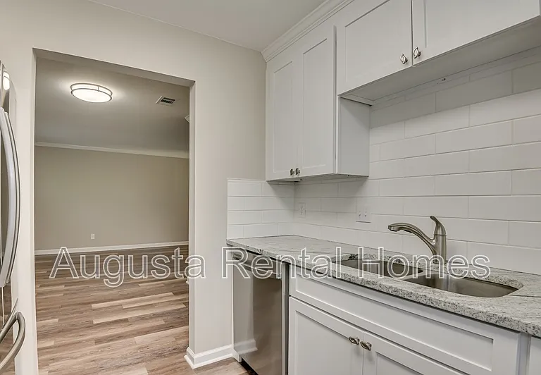 1402 Johns Rd #B — Photo 18