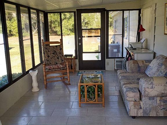 3rd image of 6006 Torrey Pines Dr