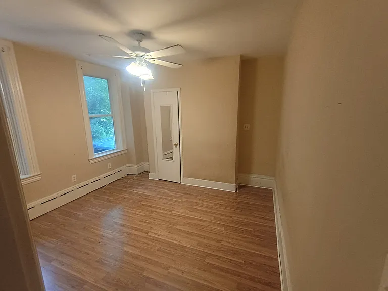 457 N 2nd St #1 — Photo 13