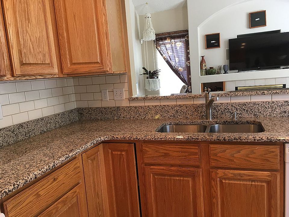 Kitchen-granite countertop