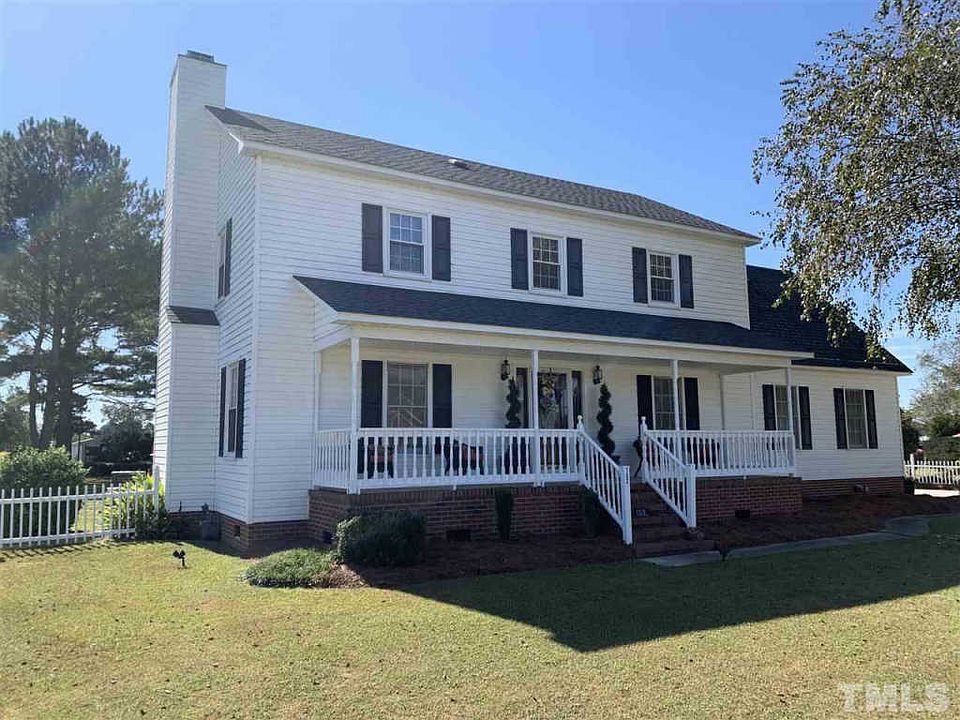 1st image of 102 Cedar Creek Dr