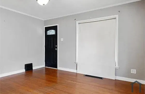 2 bed, 837 sqft, $1,365 — Photo 2