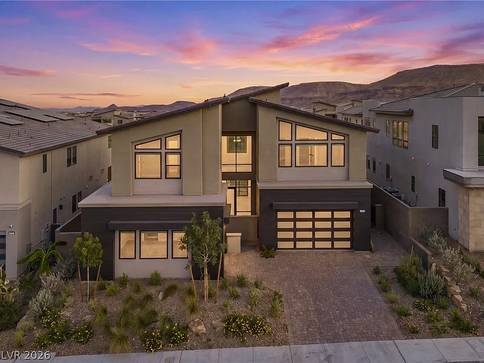 10761 Canyon Bloom Dr