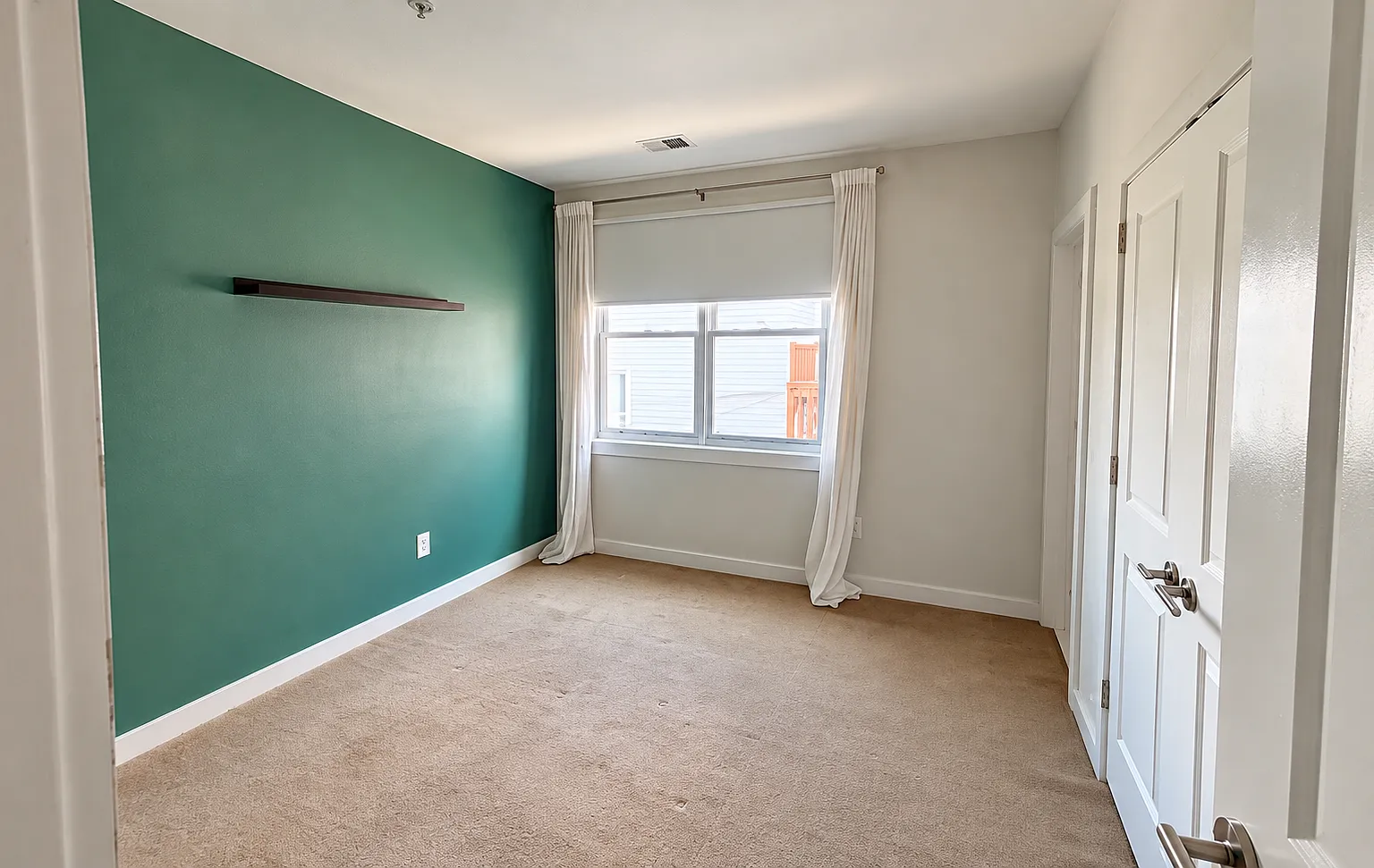 3577 Warder St NW — Photo 4