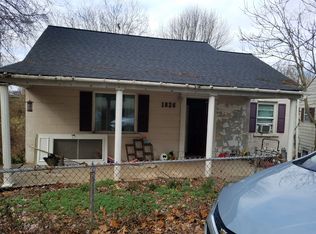 1826 Spring Dr, South Charleston, WV 25303