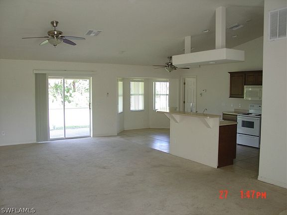 4th image of 1533 NE 35th Lane Cpe