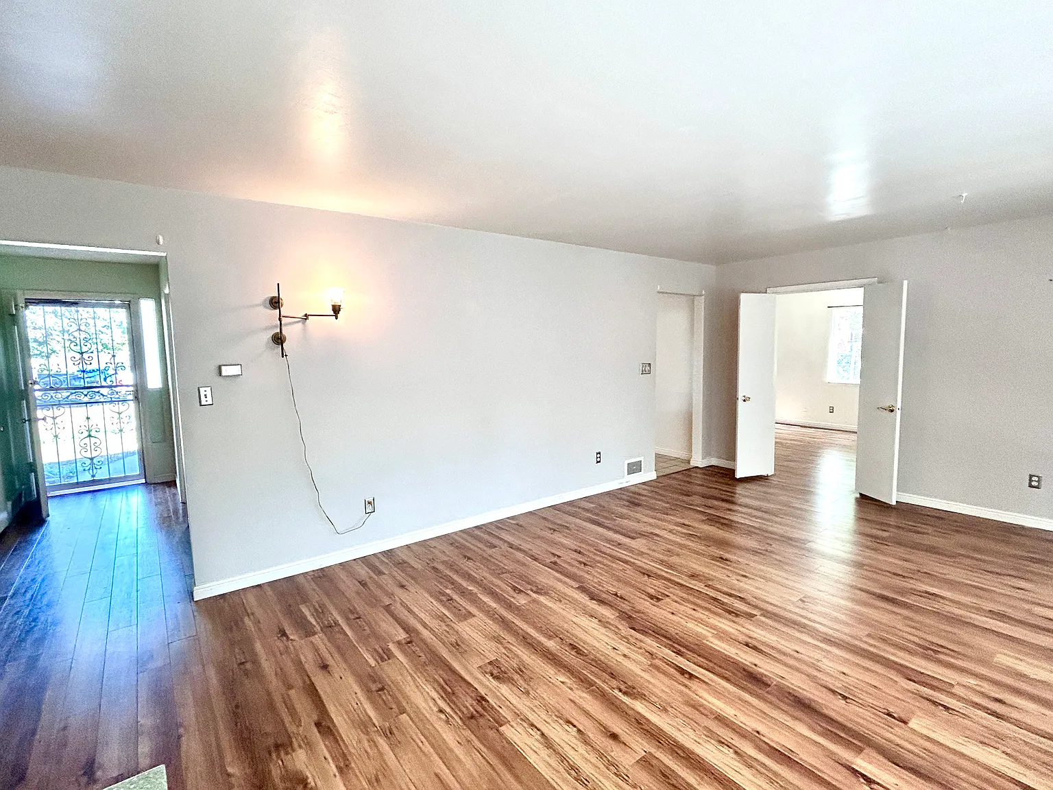 3957 S Alberly Way — Photo 3