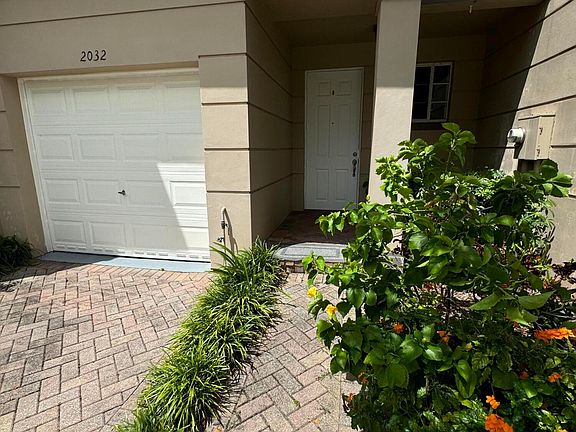 2nd image of 2032 Marsh Harbor Drive S