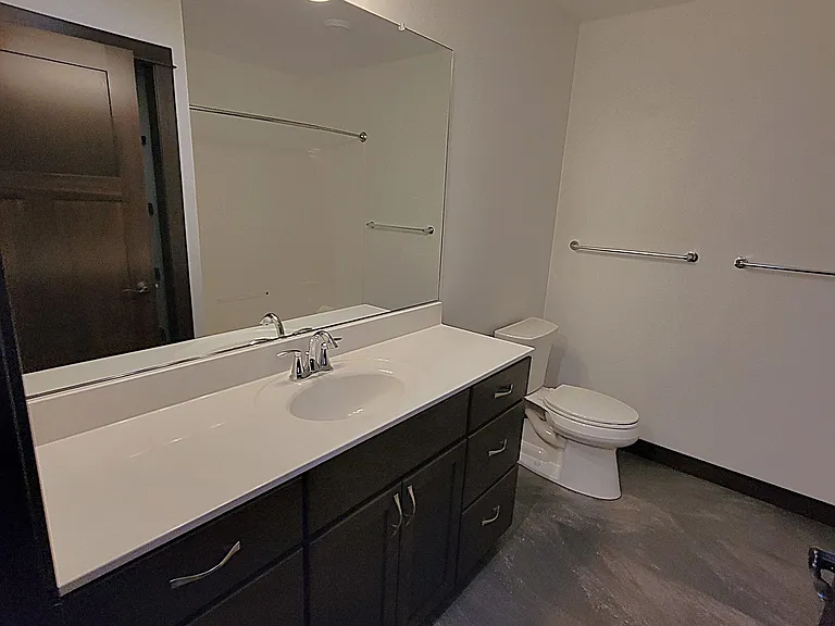 1929 Cypress Ct NE #6 — Photo 11