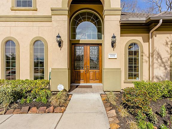 2nd image of 4706 Chandler Creek Ct