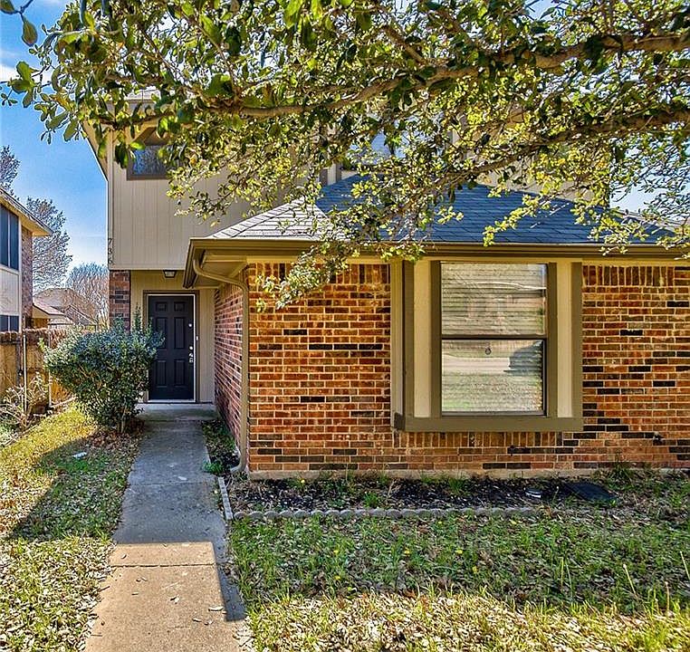 1st image of 736 Red Oak Dr