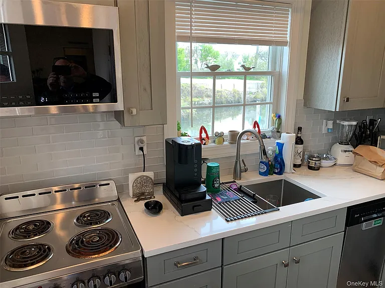 25 Baylawn Ave — Photo 4