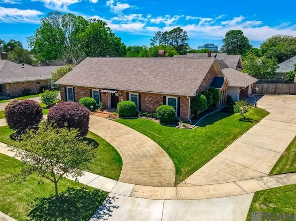 3812 Lake Larouge Dr, Baton Rouge, LA 70816