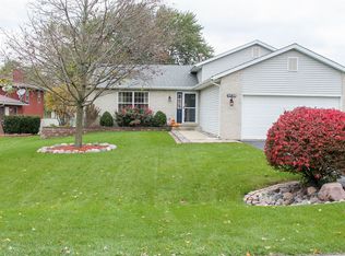 3428 Chevy Chase Cir, Crown Point, IN 46307