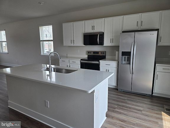 4th image of 180 Sioux Loop Lot 67
