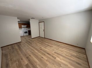 1214 Vattier St #10, Manhattan, KS 66502