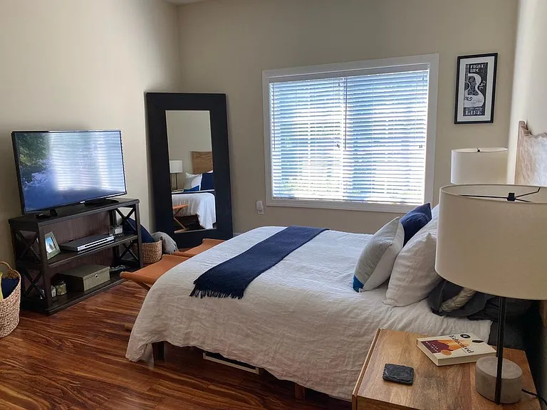 1903 Kenilworth Ave #305 — Photo 8