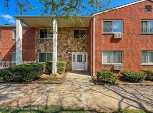 19 Gadsen Pl APT 2G, Staten Island, NY
