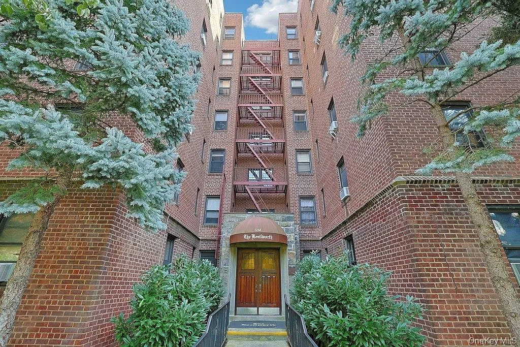 1 bed, 1.0 bath, 850 sqft, $2,950 — Photo 2