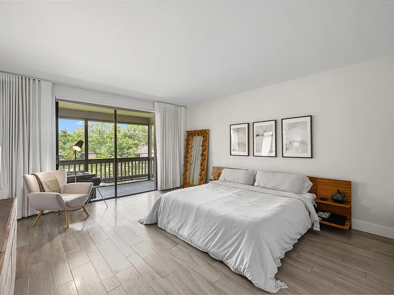 11818 Pebblewood Dr #201 — Photo 11