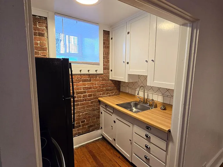 1267 Pearl St. — Photo 9