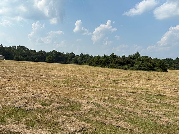 2nd image of 305 Hancock Rd