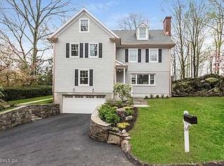 26 Carleton St, Greenwich, CT 06830