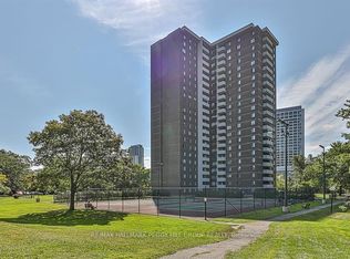 1900 Sheppard Ave E #208, Toronto, ON M2J4T4