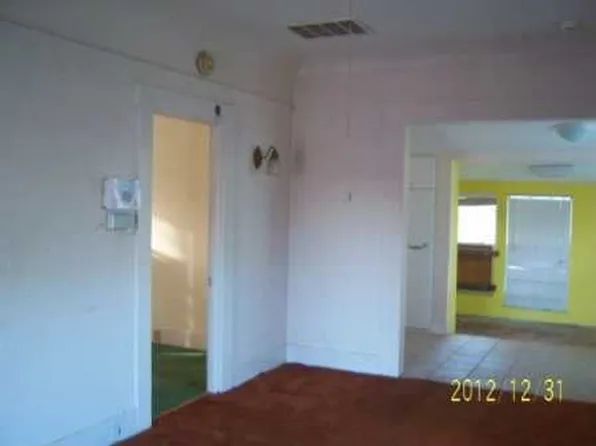 339 E Noble St, Stockton, CA 95204