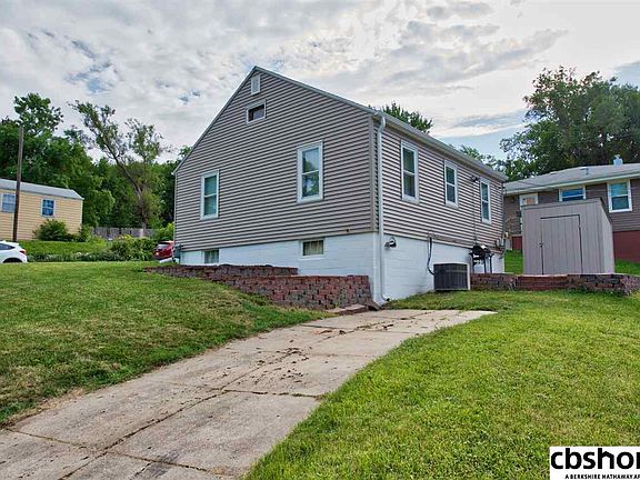 3rd image of 5323 Pinkney St