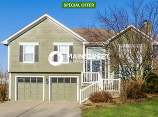618 Canter St, Raymore, MO 64083