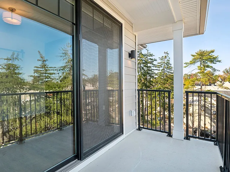 Chestnut Road Apartments — Photo 45