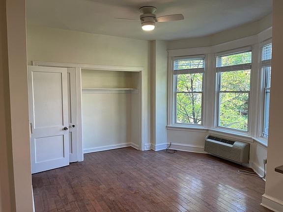 4th image of 4609 Cedar Ave APT B2