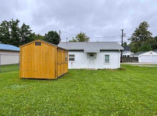 206 E Griffith St, Galveston, IN 46932