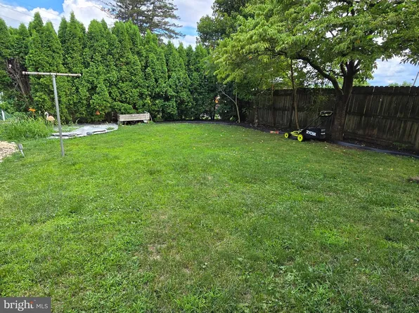 648 N Reading Ave, Boyertown, PA 19512