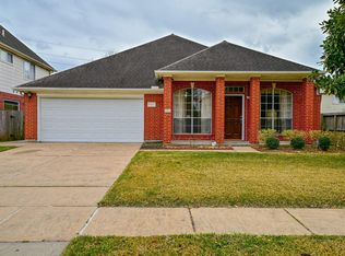 12227 Meadowglen Dr, Meadows Place, TX 77477
