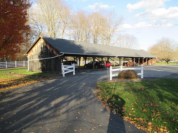 3rd image of 2281 Honey Bee Ln