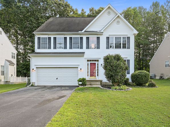 438 Lorraine Dr